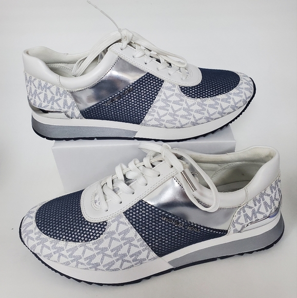 NEW Michael Kors Signature Women's Tennis Shoes Size 10 - Picture 1 of 7